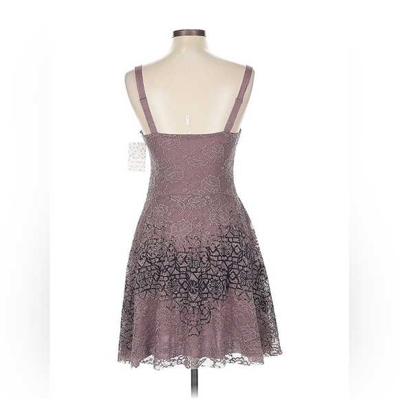 Free People Flocked Lace Fit & Flare Dress - Washed Purple - Size M - NWT - Picture 5 of 10